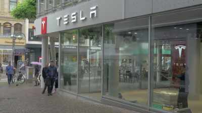 They weren't able to predict - Tech Billionaires: Elon Musk
