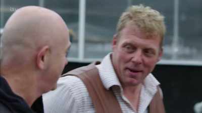 They won't clear me head up - Britain's Tiger Kings - On the Trail with Ross Kemp