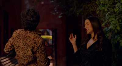 They'll do some stargazing all night. - Qarib Qarib Singlle