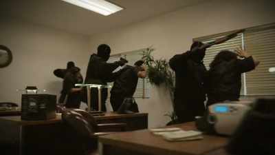 They're able to apprehend
the dispatcher - History's Greatest Heists with Pierce Brosnan