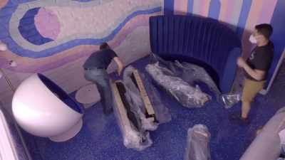 They're actually assembling
the entire bed - Trixie Motel