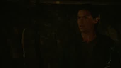 They're alive. - The 100