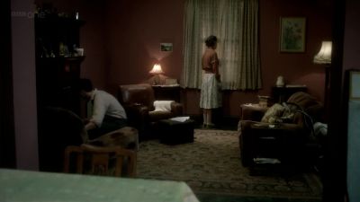 They're all talking about me. - Call the Midwife