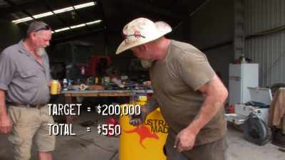 They're banking on their
home-built prototype, Plutus, - Outback Opal Hunters