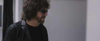 ♪ They're calling
everywhere... ♪ - Jeff Lynne's ELO: Wembley or Bust
