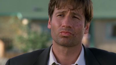 - They're clones.
- Serial ovotypes. - The X-Files