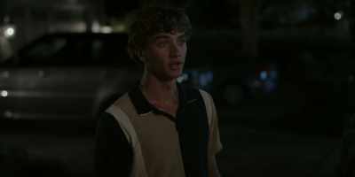 They're this close
to giving up. - The Summer I Turned Pretty