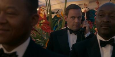 They're dancing. - The Crown