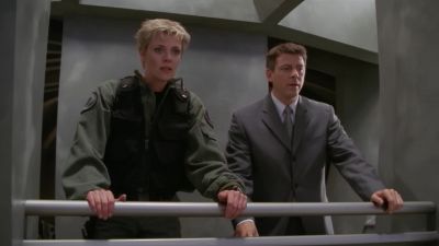 They're dialling Earth. - Stargate SG-1