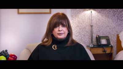 They're so different, the two sisters. - Lady Boss: The Jackie Collins Story