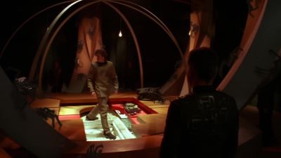 - They're escaping.
- There's two minutes left. - Stargate SG-1