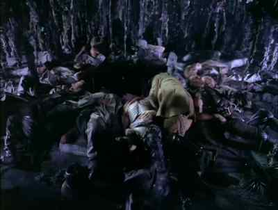 They're feeding the queen
The queen? - Lexx