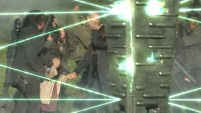 They're fencing us in! - Falling Skies