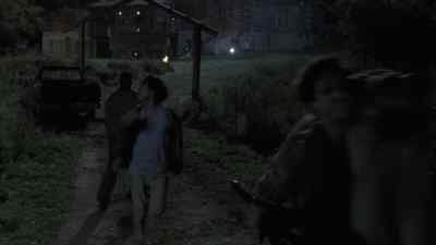 They're going around
this way! - Falling Skies
