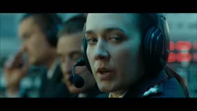 - They're going in. - Hitman