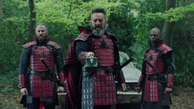They're heading northwest. - Into the Badlands