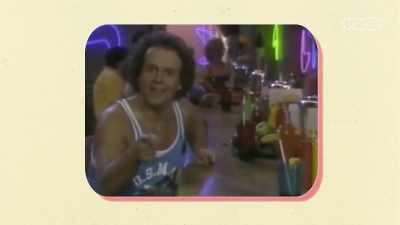 - They're in a diner. - Super Maximum Retro Show