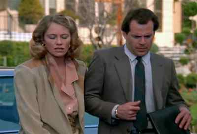 - They're in.
- I know. Just waiting to make sure. - Moonlighting