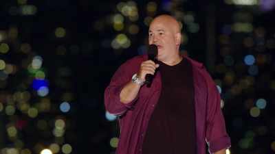 They're just entitled assholes - Colin Quinn & Friends: A Parking Lot Comedy Show