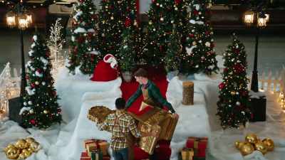They're just mocking it up
to give us a feel for it. - The Jinglebell Jubilee