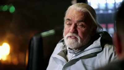 They're leaning way more - Deadliest Catch: Bloodline
