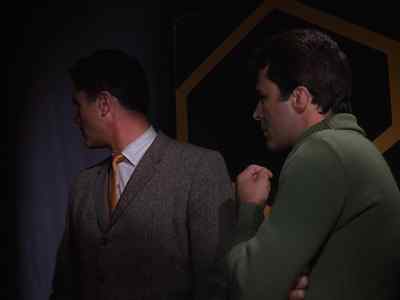 They're like bees. - The Time Tunnel