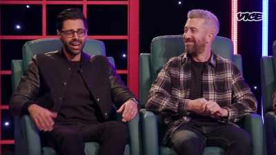 They're like, "Oh, my God,
David Bowie's dead." - Super Maximum Retro Show