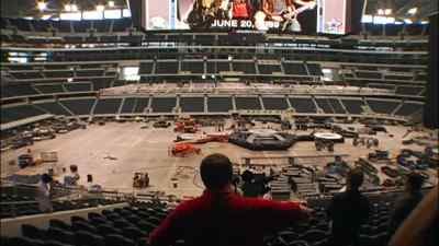 They're literally going
from the garage to stadiums. - Larger than Life: Reign of the Boybands