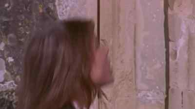 They're not
going to open it. - Relic Hunter