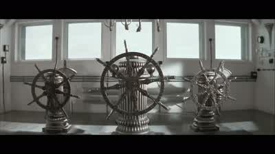They're not how I left them, captain. - The League of Extraordinary Gentlemen