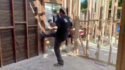 They're not professionals. - Help! I Wrecked My House