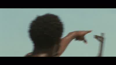 They're not stopping. - Captain Phillips