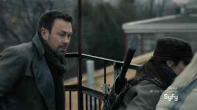 - They're on the move.
- Shouldn't we grab him? - Defiance