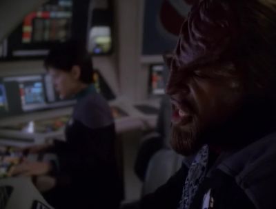They're pulling away. - Star Trek: Deep Space Nine