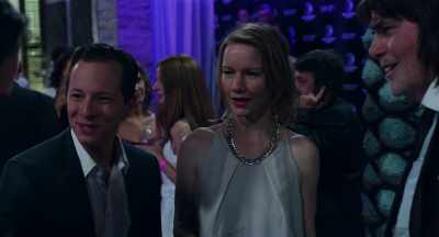 - They're putting on quite a show here...
- No expense spared. - Toni Erdmann