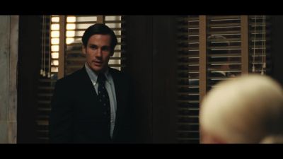 They're ready for you, Mr. Dean. - Gaslit