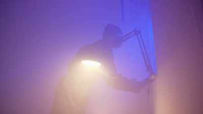 They're running up there - 2025: The World Enslaved by a Virus