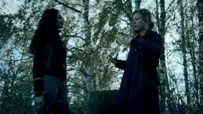 They're showing that
this person is important, - Viking Warrior Women