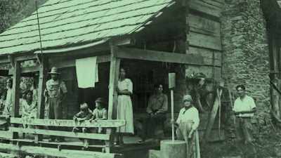 They're sort of a rosdist
perception that they clung - Woodlands Dark and Days Bewitched: A History of Folk Horror