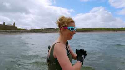 They're taking longer. - Jules and Greg's Wild Swim