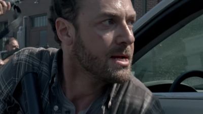 They're too chickenshit
to move in on us. - The Walking Dead