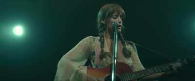 ♪ They're up in the morning ♪ - Daisy Jones & the Six