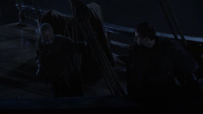 They're welcoming the new king. - Game of Thrones