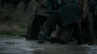 They've been after silver,
so let's give them some, - The Last Kingdom