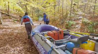 They've both been rafting
the Hudson for decades. - World's Most Scenic River Journeys