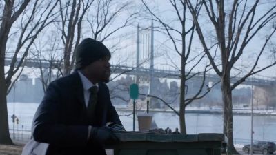 - They've drawn their weapons.
- It's a trap! - Blindspot
