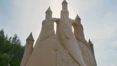 They've got height
and verticality, - Race Against The Tide