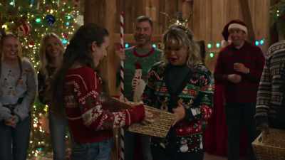 They've really done it!
Not a single marshmallow missed! - Navigating Christmas