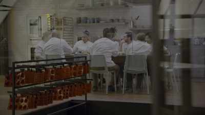 [Thiago] So, four people working
on the showpiece. - School of Chocolate