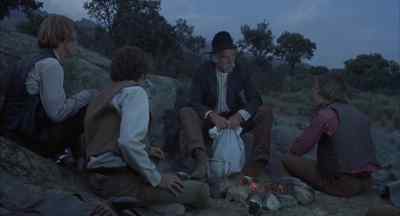 Things is quiet in town. - The Spikes Gang